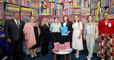 Presentado libro Terrorismo “Seguridad de la Nación” en la Feria del Libro de Caracas