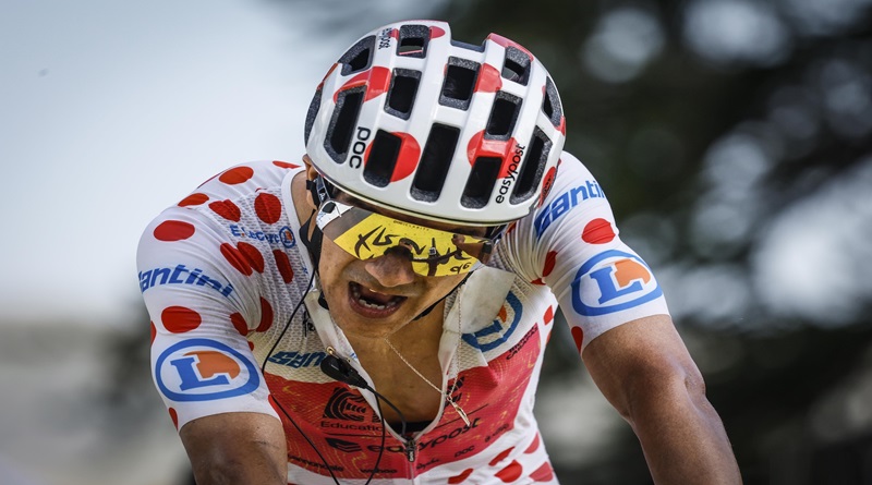 Ecuatoriano Richard Carapaz abandona Mundial de Ciclismo