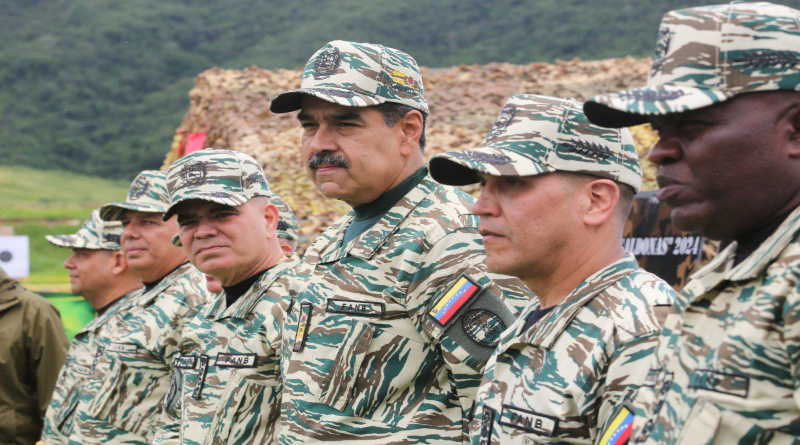 Presidente Maduro ordena readecuación de sistemas de defensa