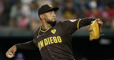 Robert Suárez conquista su salvado número 30 de la temporada