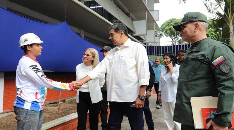 Unidad Educativa José Ávalos en El Valle reinaugurado a través de las Bricomiles