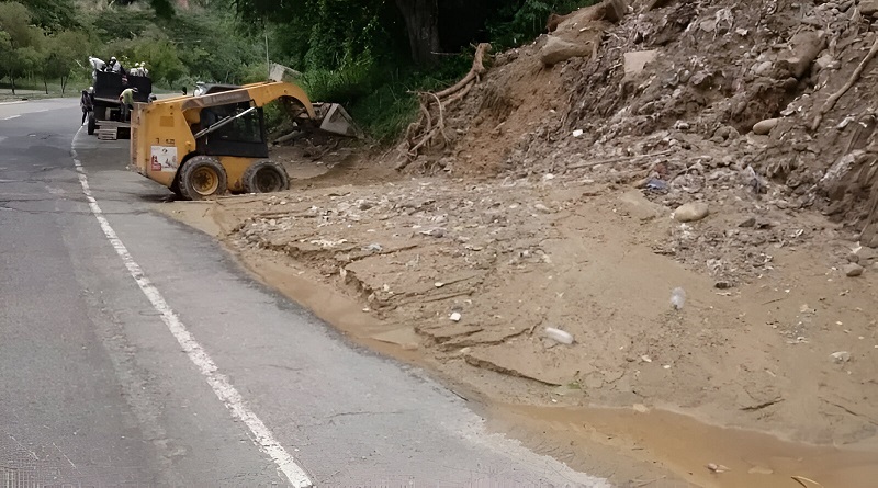 Plan Nacional de Asfaltado continúa en autopista Cruz Carrillo de Trujillo