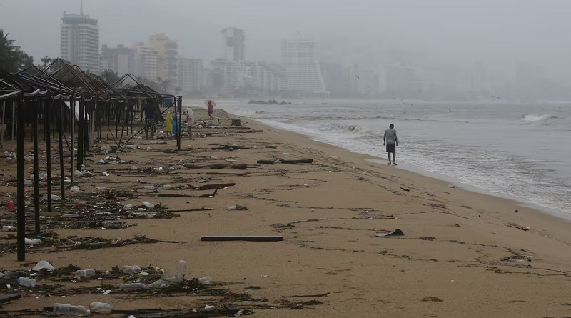 Huracán John deja más de 235 mil damnificados en México