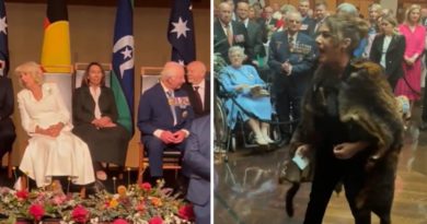 Senadora australiana interrumpe a rey británico y lo acusó de genocida