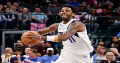Jugador de baloncesto Kyrie Irving podría jugar con Australia
