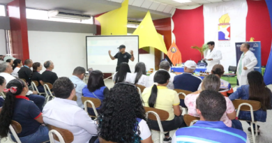 proporcionar al sector educativo un entorno adecuado para el aprendizaje y el desarrollo de habilidades científicas.