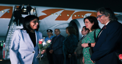 Vicepresidenta Rodríguez arriba a la India para afianzar relaciones bilaterales