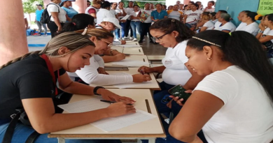 Docentes en Yaracuy son beneficiados con una jornada medica