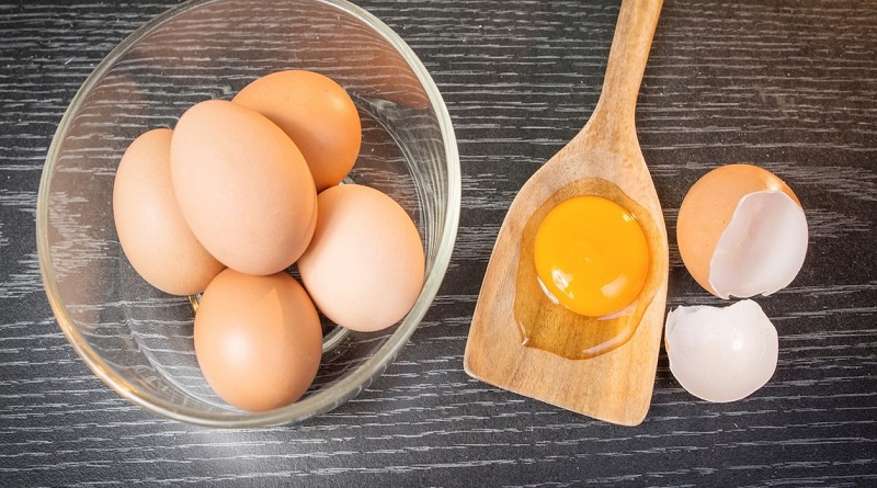 Conoce los beneficios que tiene la yema del huevo en la salud
