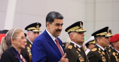 Presidente Maduro ratifica a Padrino López y anuncia nuevas designaciones en la FANB