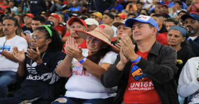 Gobierno nacional instruye crear plan con las industrias para empoderar a las comunas