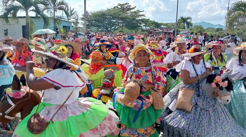 Calles de Marizapa se llenaron de Burras y Burriquitas de Venezuela