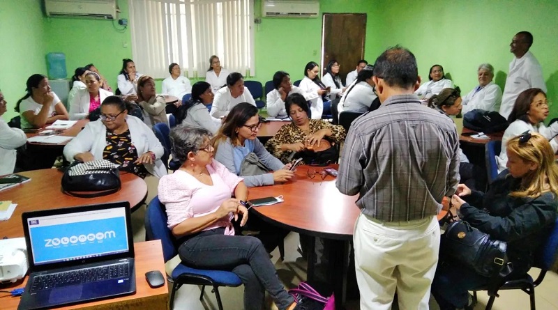 Médicos en Anzoátegui reciben taller para atención de abuelos