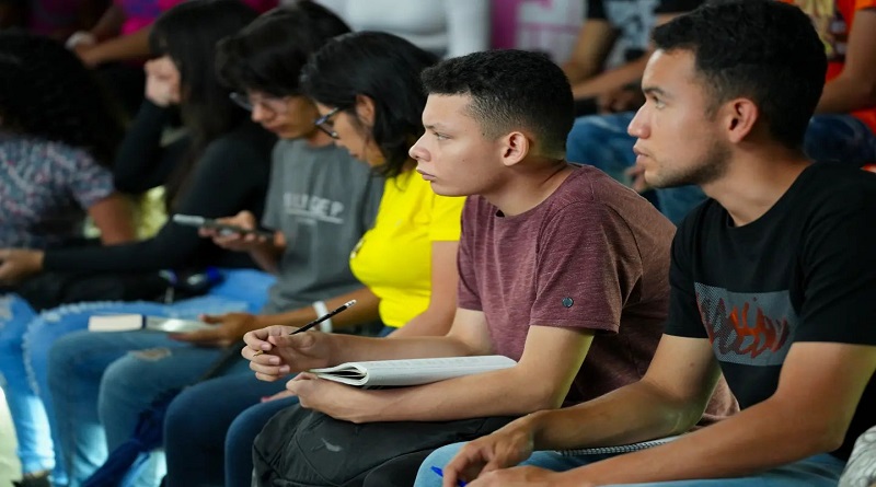 Misión Venezuela Joven lanza escuela de hidroponía para emprendedores