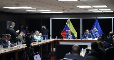 Autoridades impulsan innovaciones para la educación universitaria