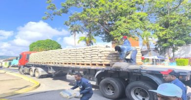 Habitantes de Yaracuy son beneficiados con jornada para venta de cemento