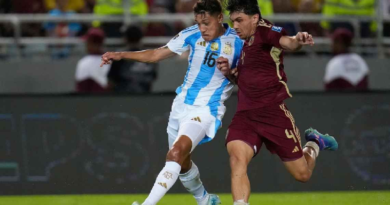 Presidente Maduro felicita a La Vinotinto por su destacado juego ante Argentina