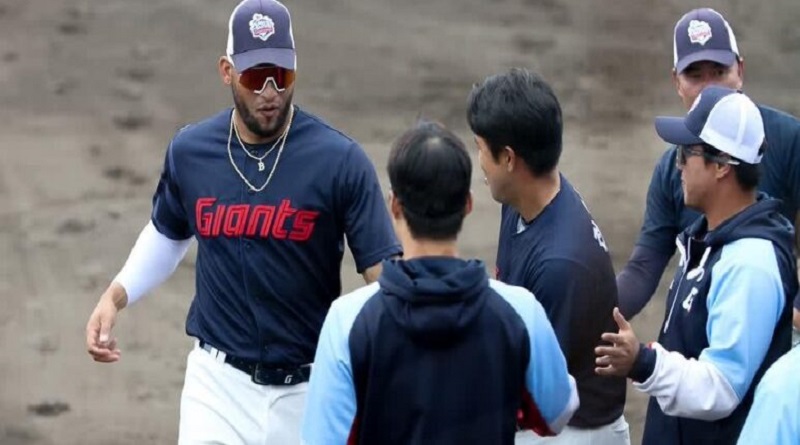 Víctor Reyes dejó números increíbles en Corea del Sur