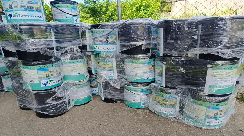 Comunidades de Yaracuy reciben insumos para embellecer viviendas