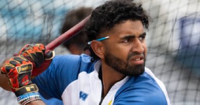 Aeverson Arteaga aborda barco de los Navegantes del Magallanes 
