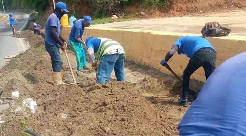 Avanza proyecto de vialidad aprobado en Tomás Lander