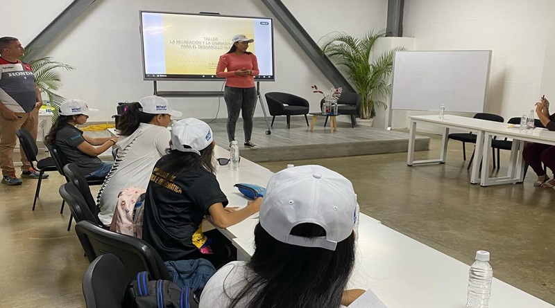 Docentes de La Guaira conocen sobre Neurociencia en Jornada de Formación
