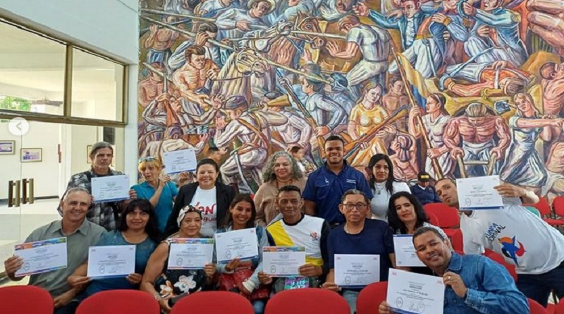 Voceros y voceras turísticos comunales reciben certificado en Aragua