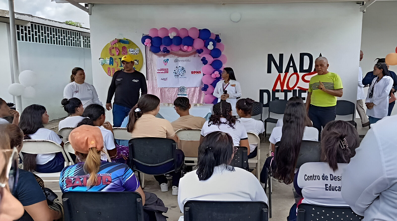 Jóvenes de Barinas reciben taller sobre consulta diferenciada