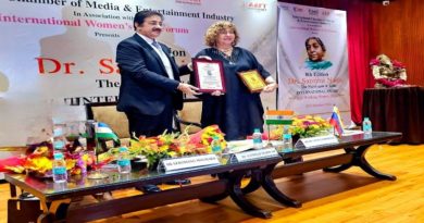 Embajadora de Venezuela en India Capaya Rodríguez recibe premio internacional