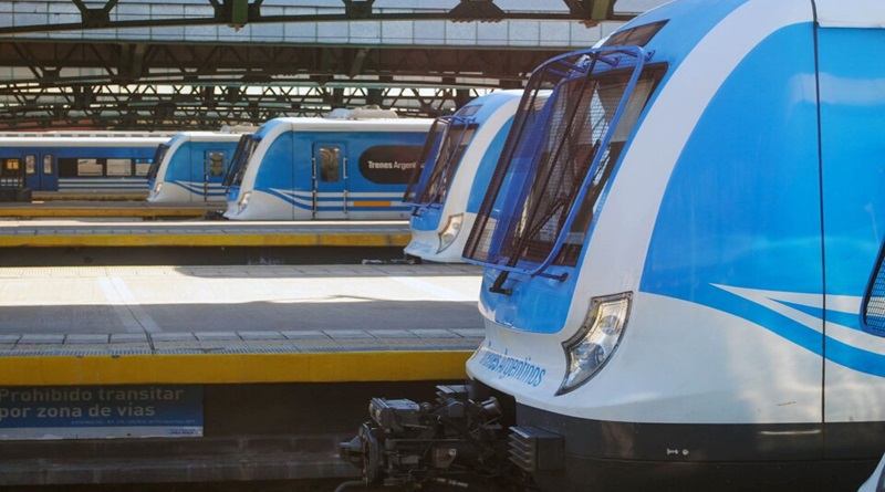 Milei cierra empresa ferroviaria y despide a 1.388 trabajadores en Argentina
