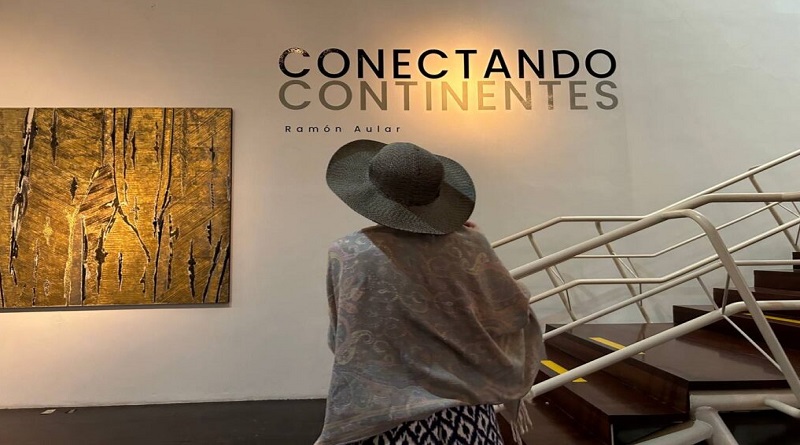 Artista plástico Ramón Aular muestra su “Conectando Continentes” en la GAN