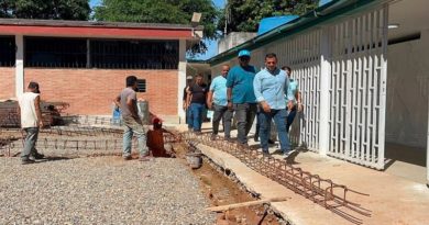 Supervisan rehabilitación del hospital Eudoro González de Carayaca