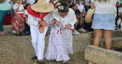 Realizan Encuentro infantil La Llora para desvirtuar las tradiciones extranjeras