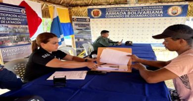 Pescadores de Falcón reciben jornada de permisología para la pesca con arpón