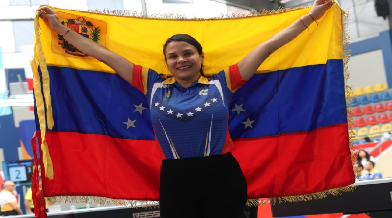 Johanna Espinoza se lleva el oro en Billar
