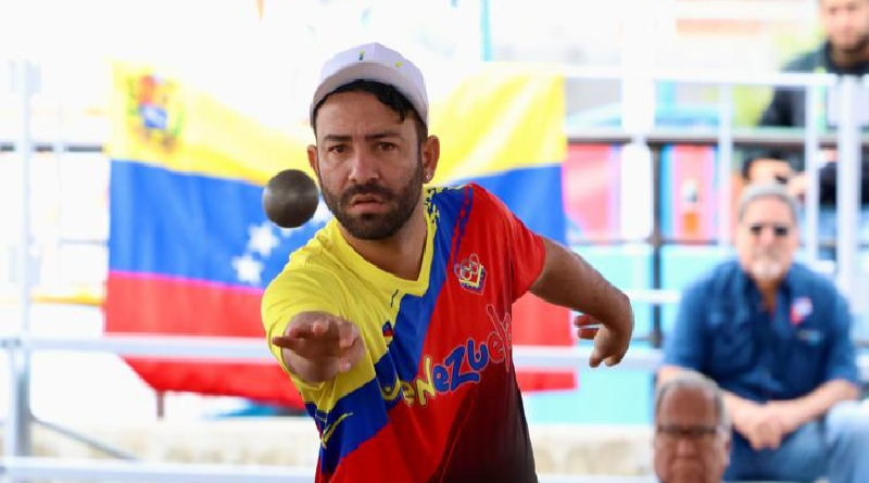 José Manuel Marcano se baña de oro en la modalidad petanca de la bochas