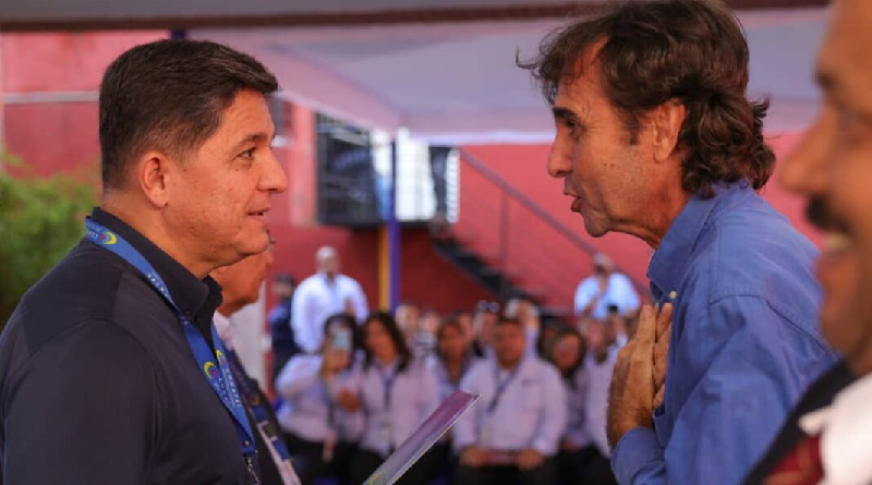Conatel otorga 37 títulos administrativos a medios comunitarios del país