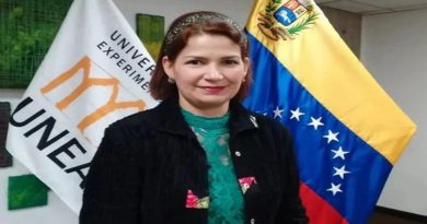 Lolimar Del Valle Suárez Ayala ganó II Bienal Nacional de Literatura Apacuana