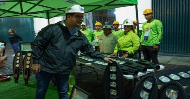 Culminan labores de iluminación de la avenida Bolívar en Valencia