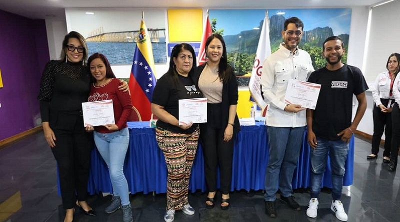 Certifican a emprendedores del sector turístico