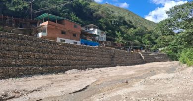entregan-reparacion-falla-borde-municipio-santos-michelena