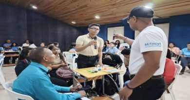 Estudiantes de Anzoátegui experimentan la química de manera divertida y didáctica