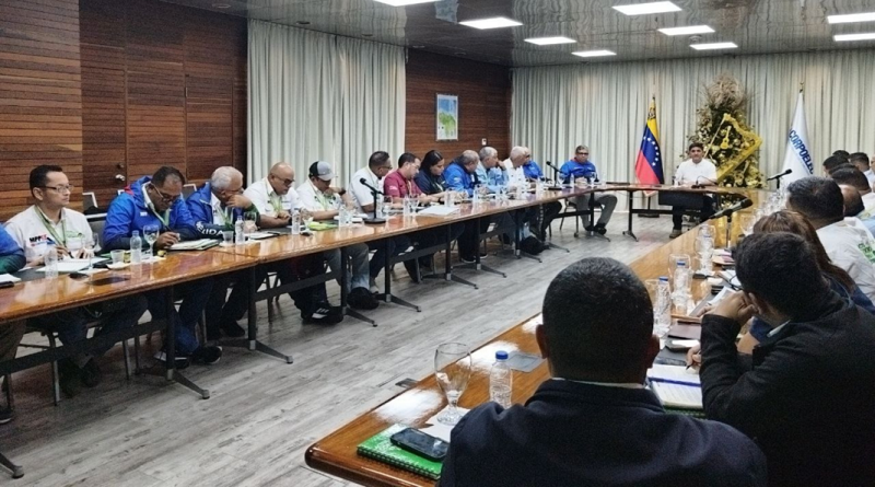 Ministro Márquez sostuvo reunión con gerentes de Distribución de Coorpelec