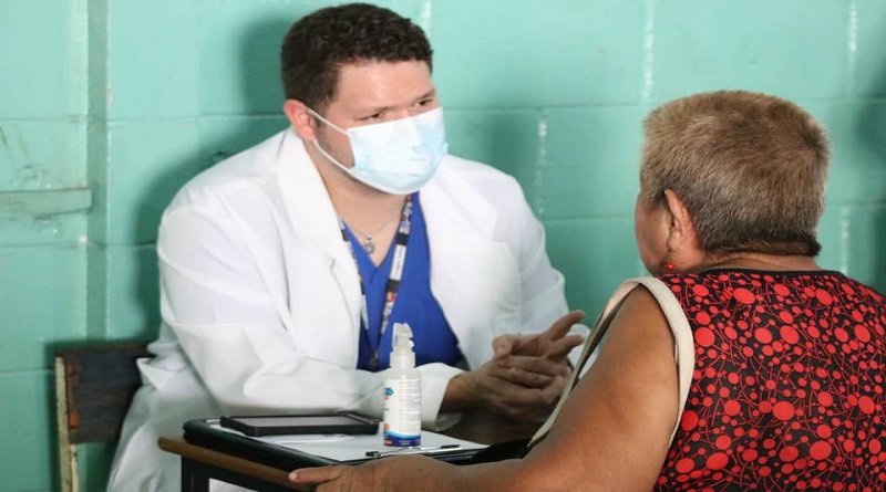 Atienden más de mil adultos mayores de San Mateo con jornada de salud