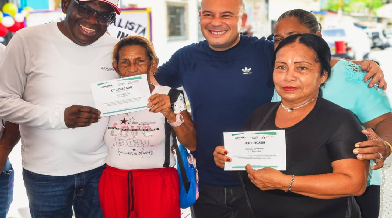 Entregados proyectos comunitarios en El Guapo y El Cristo tras Consulta Popular