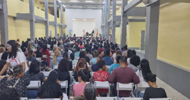 Primera Escuela para Padres en Miranda crea conciencia acerca de peligros en RR. SS.