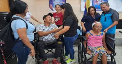 Personas con discapacidad musculo esquelético reciben atención en Barinas