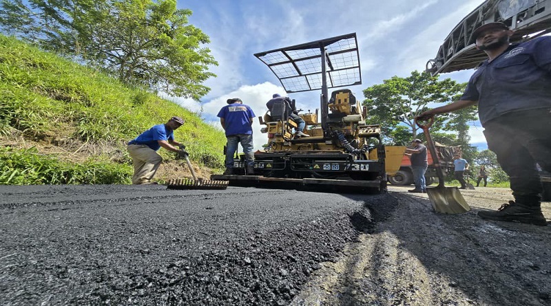 Mejoran vialidad en parroquia Altagracia de La Montaña en Miranda