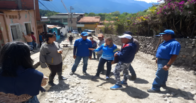Autoridades realizan asesorías de proyectos comunales a habitantes de Mérida