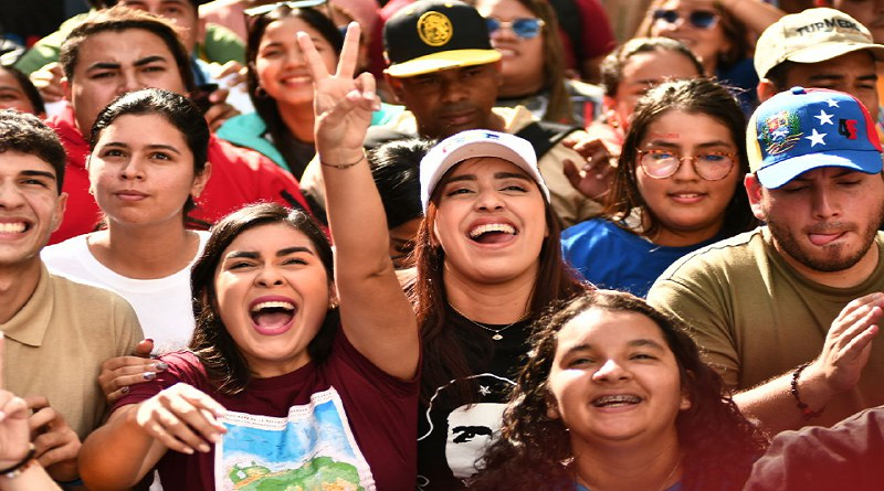 Ministra Colmenares: Los jóvenes son el símbolo de la paz y futuro del país